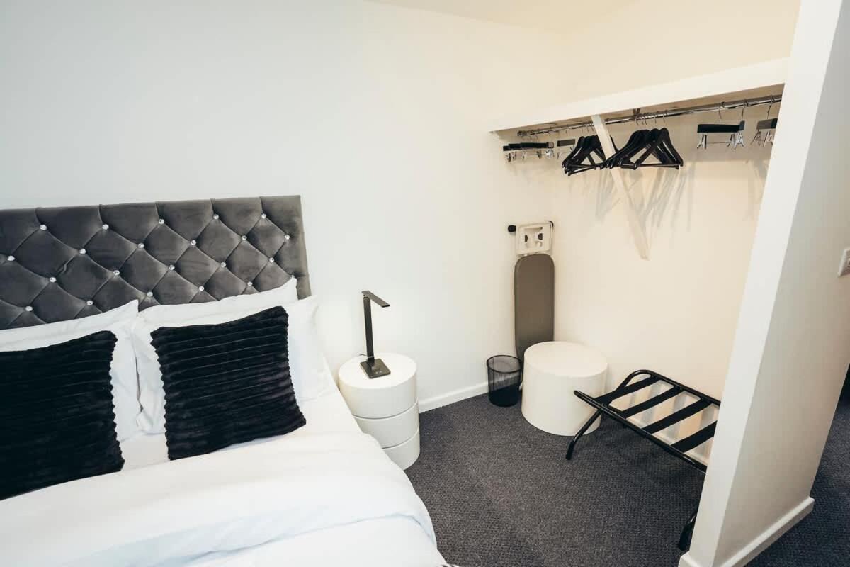 Snug 1Br Apt, Self Check In, Parking, By Derbnb Hilton  Exteriör bild